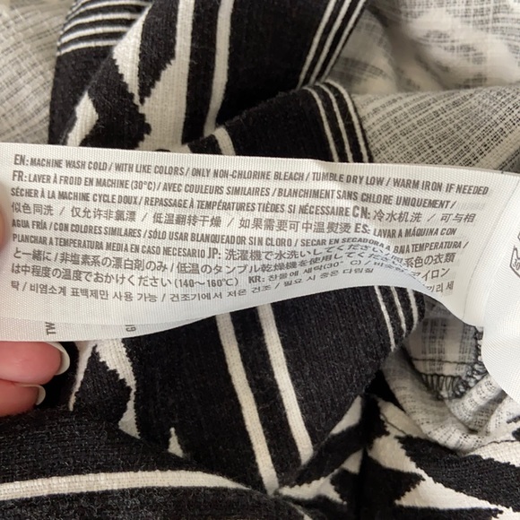 Hollister Aztec Skort - Picture 6 of 10